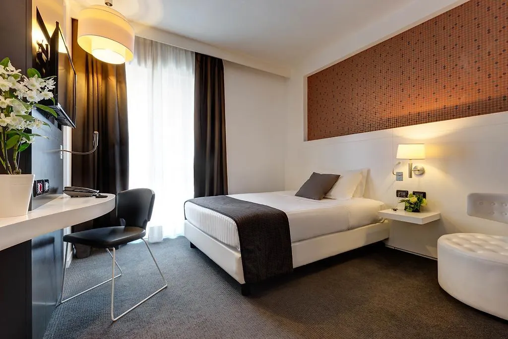 Ih Hotels Roma Z3 4*, רומא איטליה