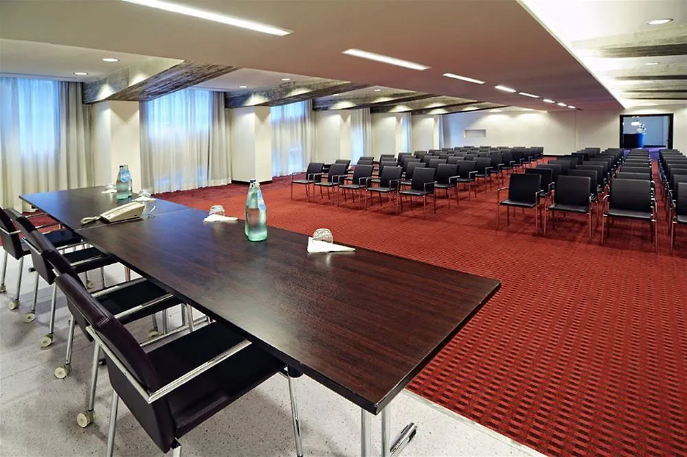 Ih Hotels Roma Z3 4*, רומא איטליה