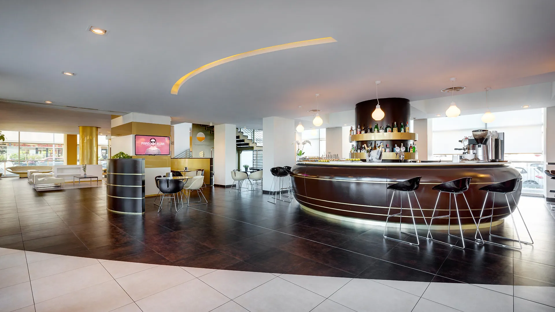 Ih Hotels Roma Z3 4*, Rom